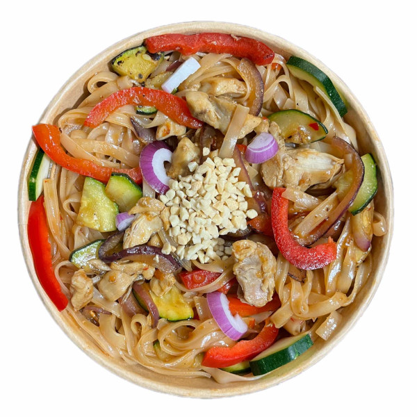 Makaron ryżowy w sosie Gong Bao  (kurczak,cukinia, papryka, cebula) 500g