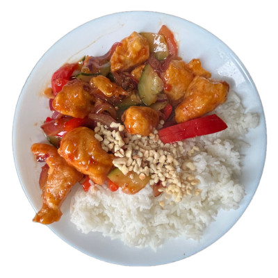 Kurczak Gong Bao (kurczak chrupiący, sos gong bao, ryż, surówką)